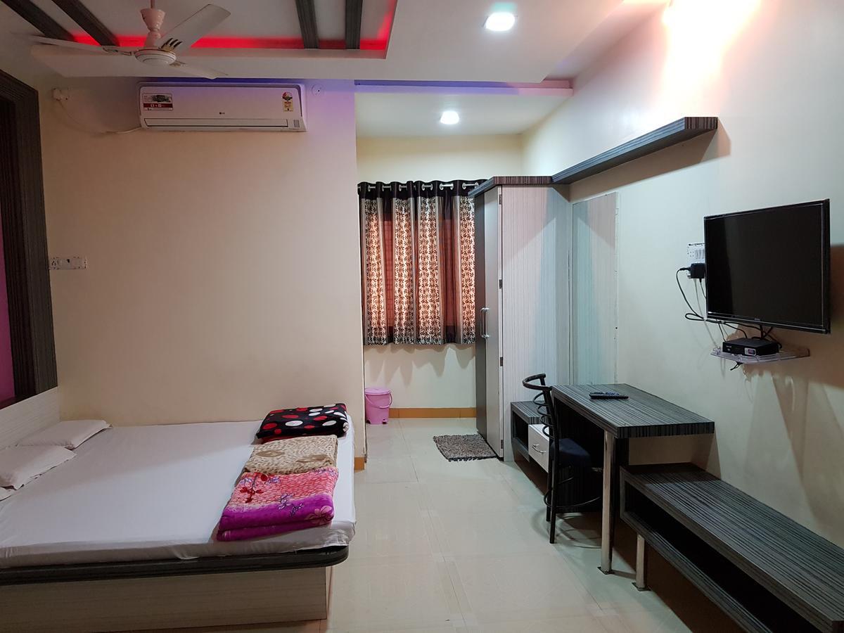 Hotel Shri Radhe Krishna Godarpura Exteriér fotografie