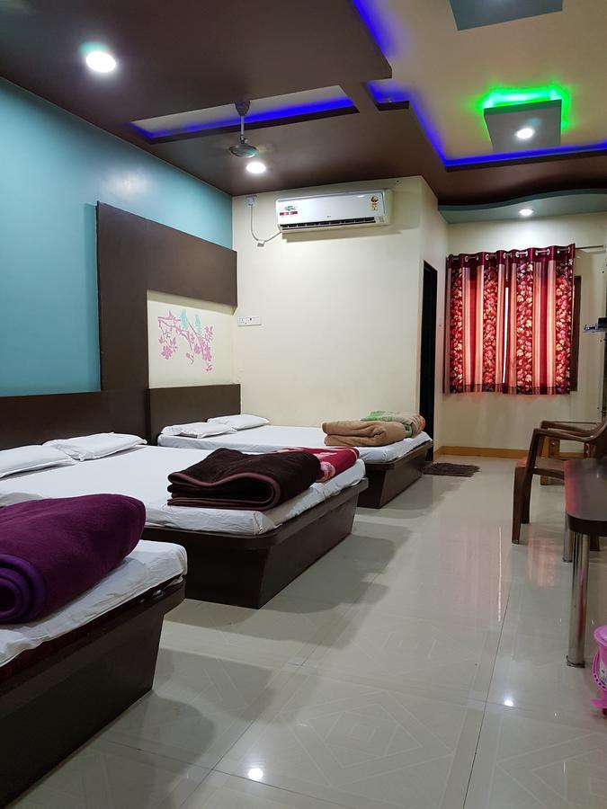 Hotel Shri Radhe Krishna Godarpura Exteriér fotografie