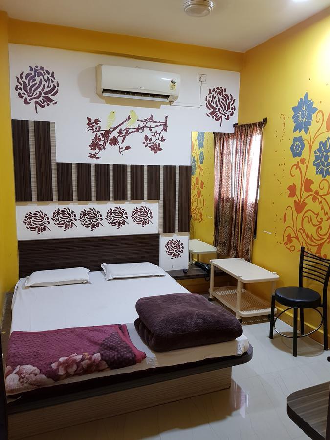 Hotel Shri Radhe Krishna Godarpura Exteriér fotografie