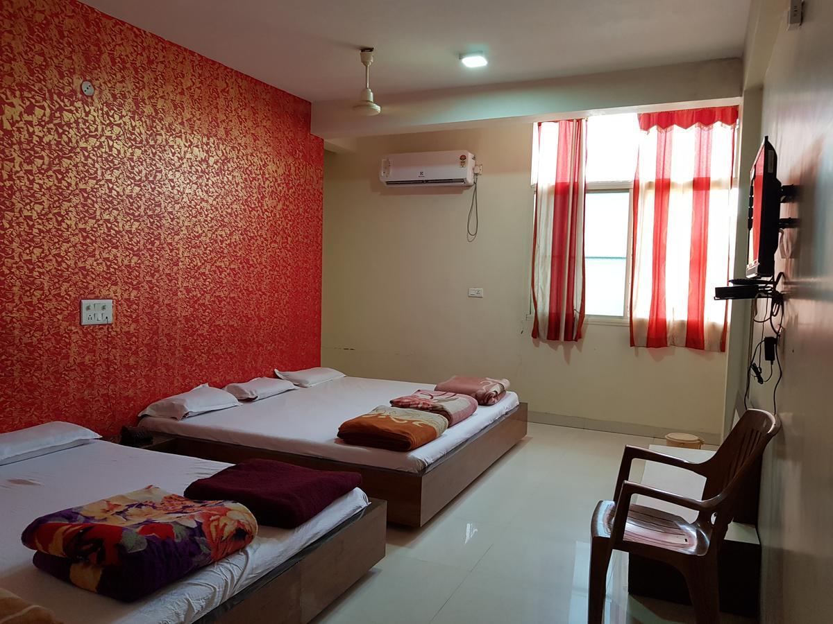 Hotel Shri Radhe Krishna Godarpura Exteriér fotografie