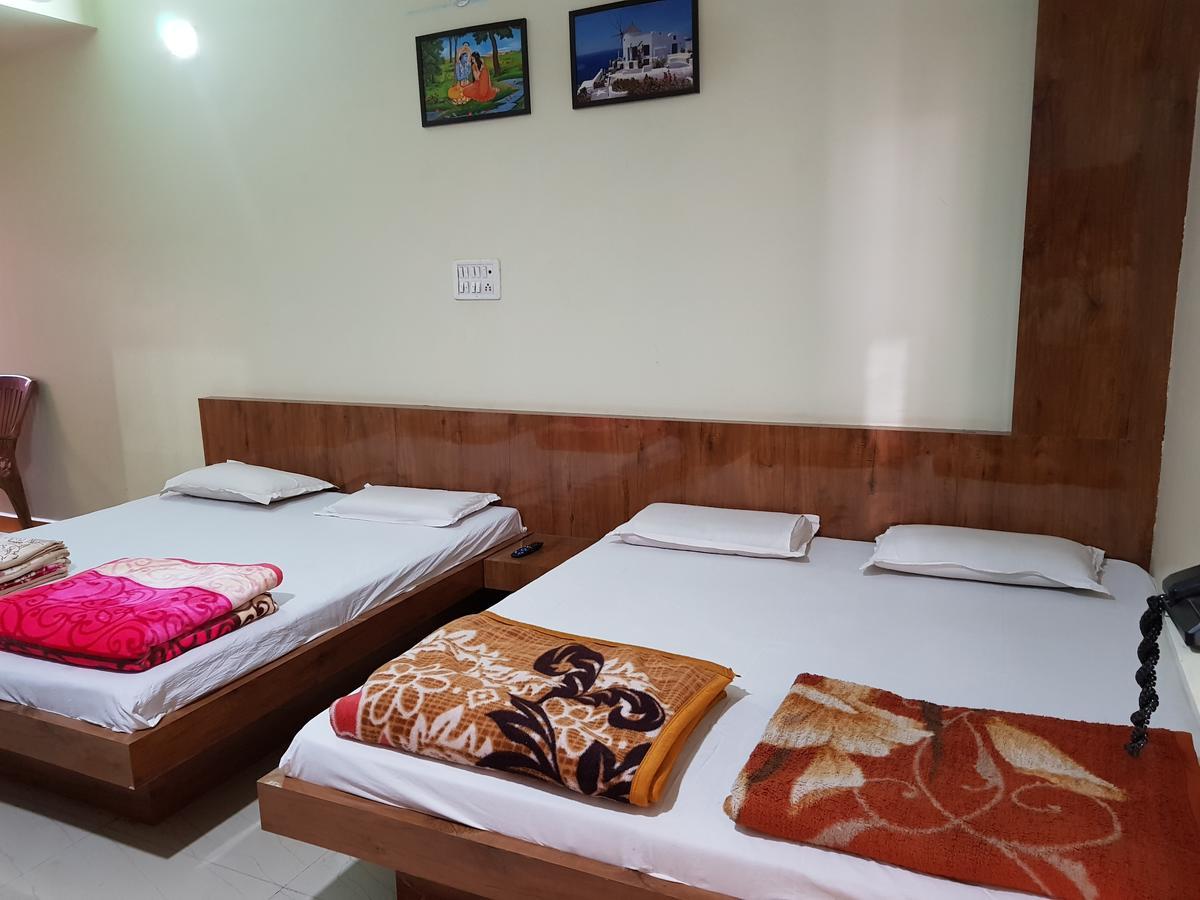 Hotel Shri Radhe Krishna Godarpura Exteriér fotografie