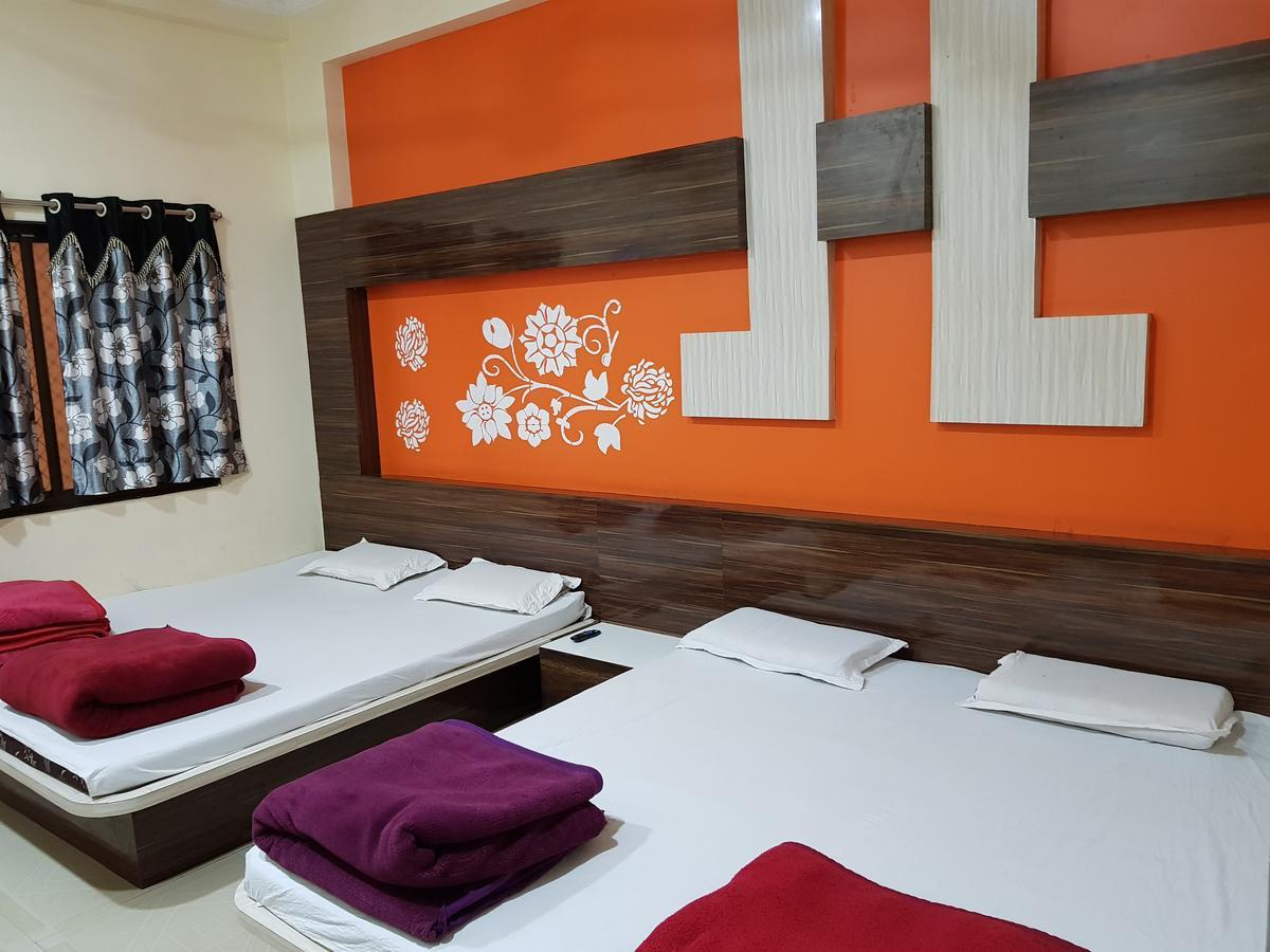Hotel Shri Radhe Krishna Godarpura Exteriér fotografie