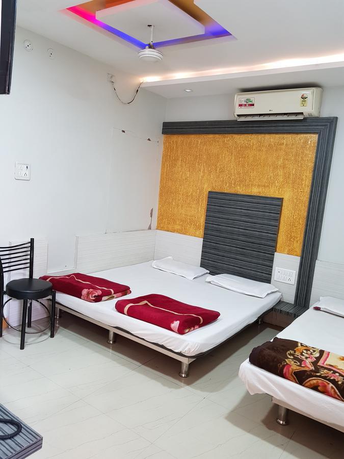 Hotel Shri Radhe Krishna Godarpura Exteriér fotografie